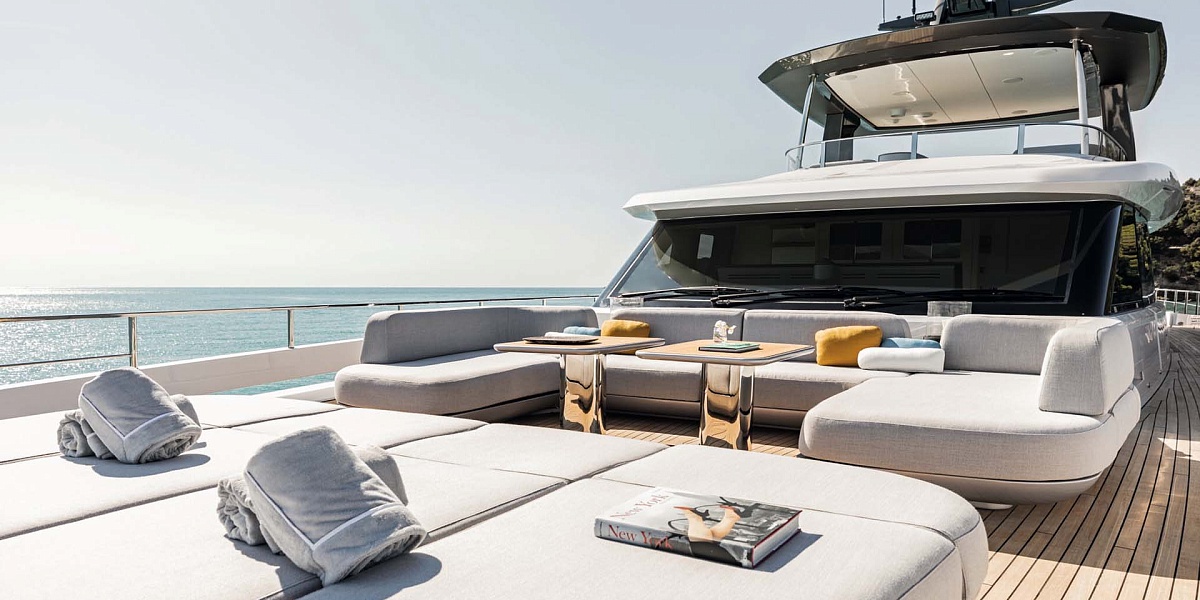 Аренда яхты Azimut Grande 36 luzdemar во Франции